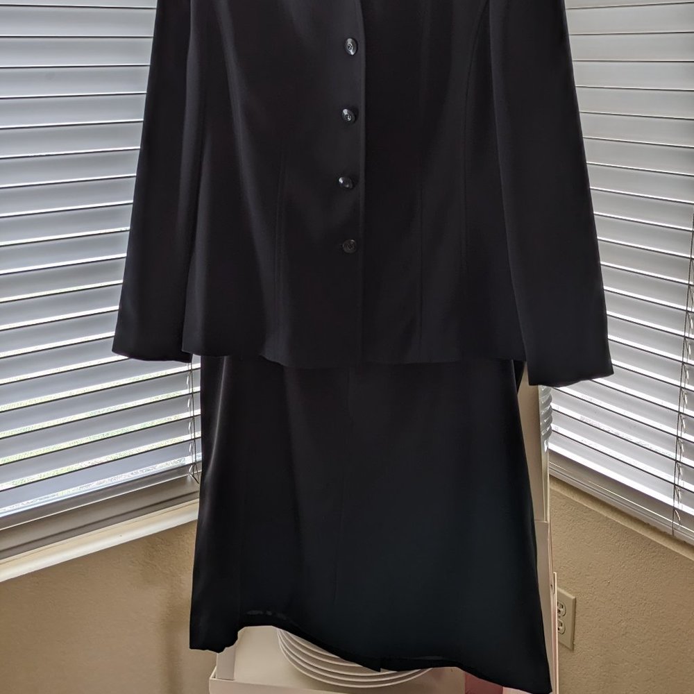 Women's Plus Size Black Jacket and Skirt Suit Set